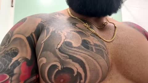 Snapshot of loveathickbitch chatting on September 21, 9:05 pm loveathickbitch online show from September 21, 9:05 pm