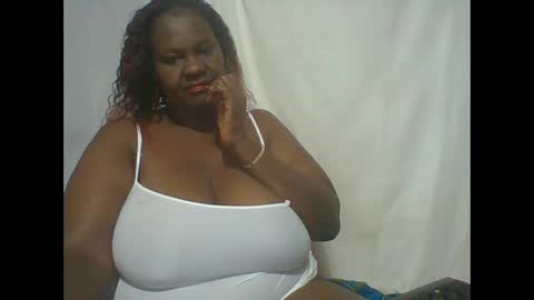 Lynn online show from October 12, 8:19 pm