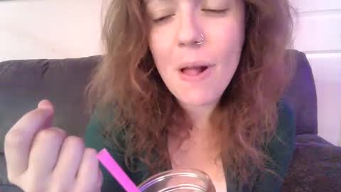 Snapshot of loveconnie chatting on September 17, 3:19 am Connie Rae online show from September 17, 3:19 am