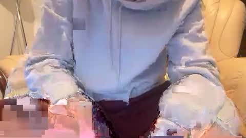 lovecoquin online show from April 3, 3:48 am