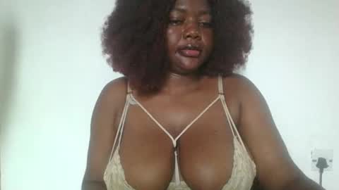 mila online show from September 28, 11:15 am