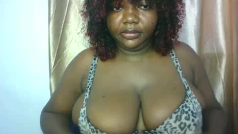 Snapshot of lovecumsluttie chatting on April 12, 3:50 pm mila online show from April 12, 3:50 pm