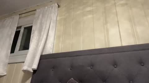 Snapshot of loved19 chatting on December 22, 11:02 pm loved19 online show from December 22, 11:02 pm