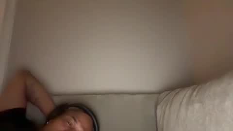 Snapshot of loved19 chatting on January 16, 11:03 am loved19 online show from January 16, 11:03 am