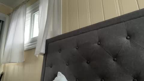 Snapshot of loved19 chatting on February 4, 5:52 pm loved19 online show from February 4, 5:52 pm