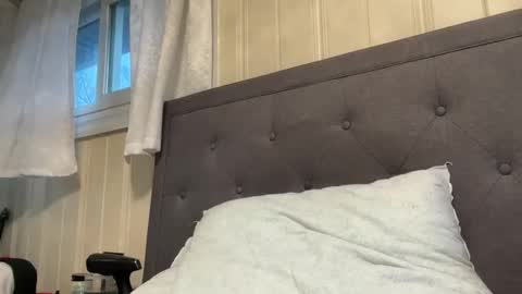 Snapshot of loved19 chatting on February 6, 11:08 pm loved19 online show from February 6, 11:08 pm