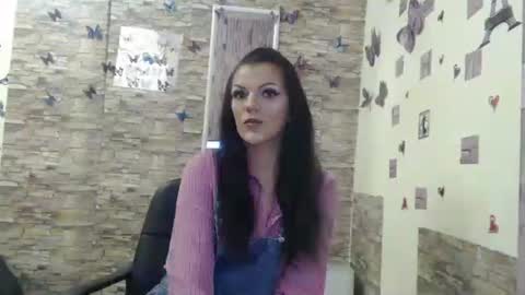 Snapshot of lovediamond1 chatting on December 1, 6:52 pm mary online show from December 1, 6:52 pm