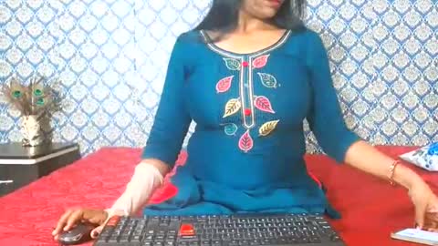 Snapshot of lovefunnitya chatting on October 13, 3:56 pm Divya online show from October 13, 3:56 pm