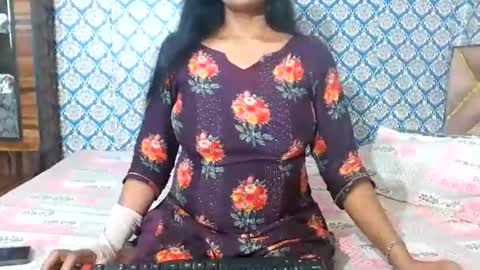 Snapshot of lovefunnitya chatting on October 26, 2:45 pm Divya online show from October 26, 2:45 pm