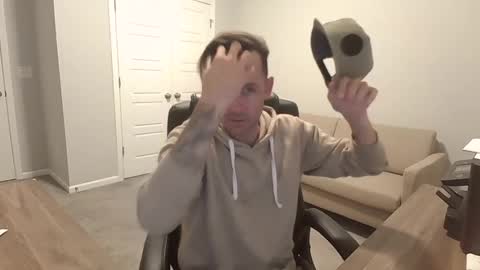 lovehatlovers online show from September 19, 8:16 am