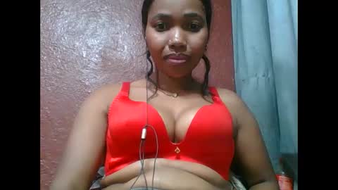 Snapshot of loveinlife750427 chatting on September 24, 5:49 pm loveinlife750427 online show from September 24, 5:49 pm