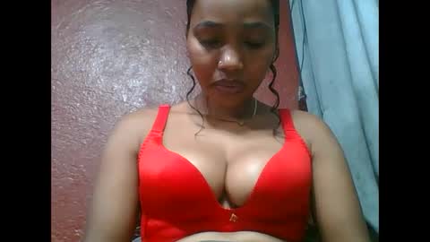 Snapshot of loveinlife750427 chatting on September 25, 6:17 am loveinlife750427 online show from September 25, 6:17 am