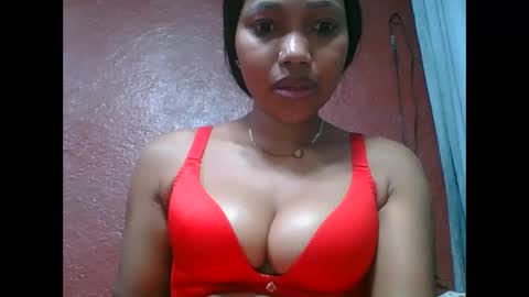 Snapshot of loveinlife750427 chatting on September 29, 5:56 am loveinlife750427 online show from September 29, 5:56 am