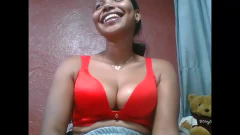 Snapshot of loveinlife750427 chatting on October 13, 5:29 am loveinlife750427 online show from October 13, 5:29 am