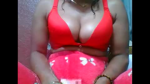 Snapshot of loveinlife750427 chatting on October 16, 7:09 am loveinlife750427 online show from October 16, 7:09 am