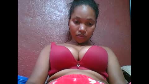 Snapshot of loveinlife750427 chatting on November 22, 7:57 pm loveinlife750427 online show from November 22, 7:57 pm