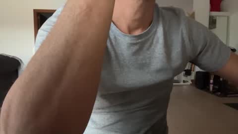 Loveisperfect online show from October 11, 8:02 am