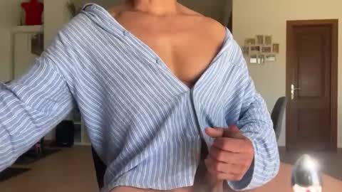 Loveisperfect online show from April 7, 8:48 am