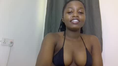 lovelbrownie online show from April 27, 9:29 am