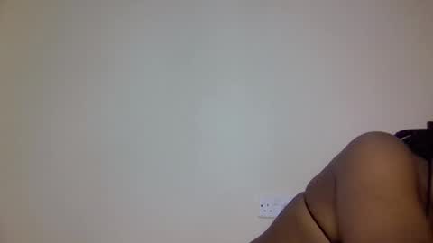 lovelbrownie online show from June 21, 8:33 pm