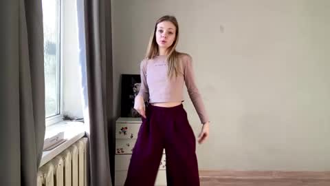 Ella online show from February 10, 6:28 am