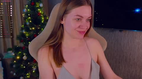 Laura online show from December 15, 1:32 pm