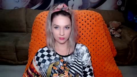 private open online show from December 14, 5:03 pm