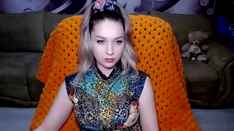 private open online show from January 5, 1:04 pm