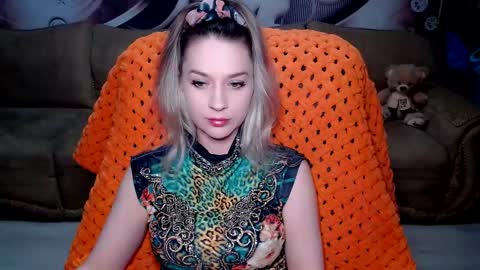 private open online show from January 5, 4:38 pm