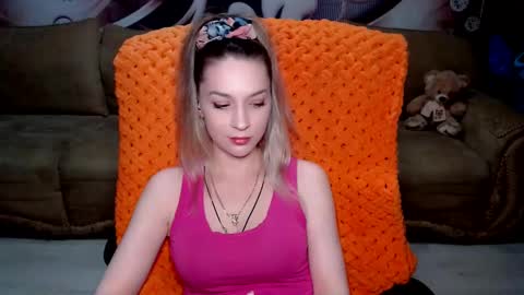 private open online show from February 5, 4:36 pm