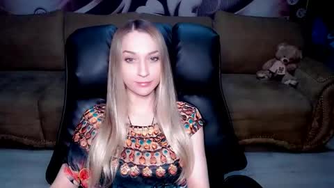 private open online show from September 12, 3:23 pm