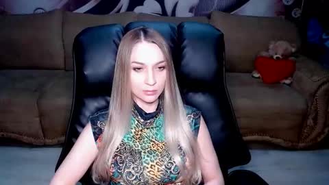 private open online show from September 20, 3:35 pm