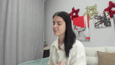 Snapshot of lovely__audrey chatting on December 16, 8:19 am lovely__audrey online show from December 16, 8:19 am