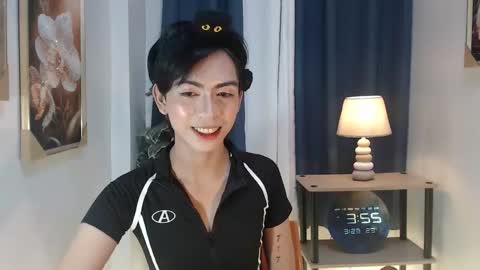 Snapshot of lovely_alwina chatting on March 23, 7:56 am alwina online show from March 23, 7:56 am