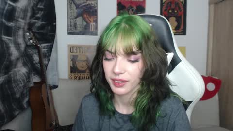 Cassie online show from December 7, 7:49 am
