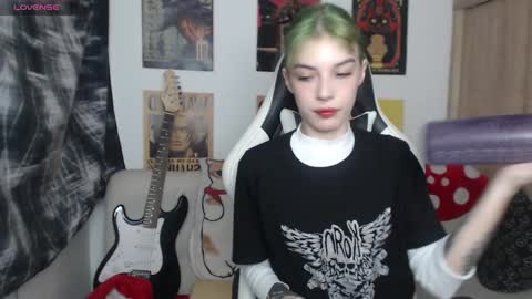 Cassie online show from December 25, 10:05 pm