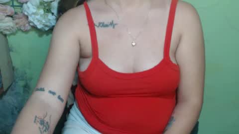 hearty2 Hey guys  Im Jess  online show from March 21, 7:24 am