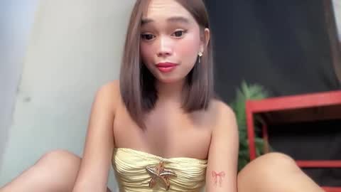 lovely_cittie18 online show from February 1, 3:05 am