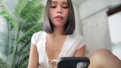 lovely_cittie18 online show from April 28, 2:38 am
