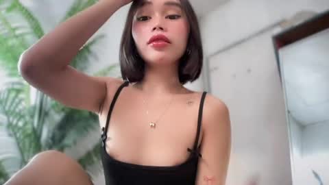 lovely_cittie18 online show from May 11, 3:01 am