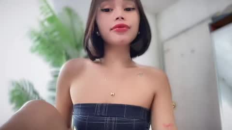 lovely_cittie18 online show from May 14, 3:24 am