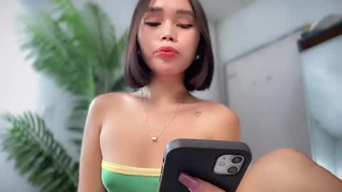lovely_cittie18 online show from May 15, 3:13 am