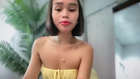 lovely_cittie18 online show from May 17, 7:17 am