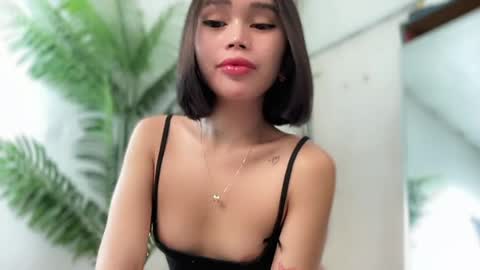 lovely_cittie18 online show from May 18, 4:07 am