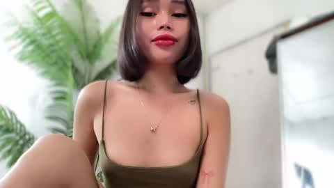 lovely_cittie18 online show from May 19, 3:35 am