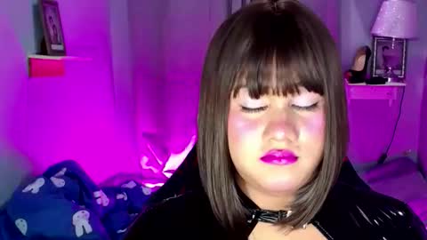 lovely_coleen online show from September 30, 4:56 pm