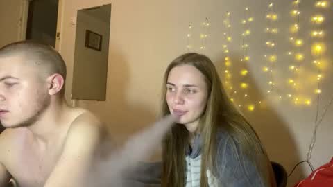 lovely_couple00 online show from March 19, 10:47 pm