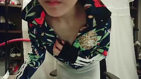 Snapshot of lovely_dana chatting on January 10, 3:48 pm DANA KIM online show from January 10, 3:48 pm