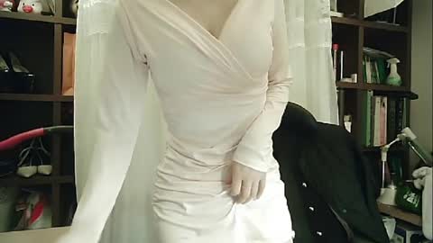 Snapshot of lovely_dana chatting on February 8, 5:08 pm DANA KIM online show from February 8, 5:08 pm