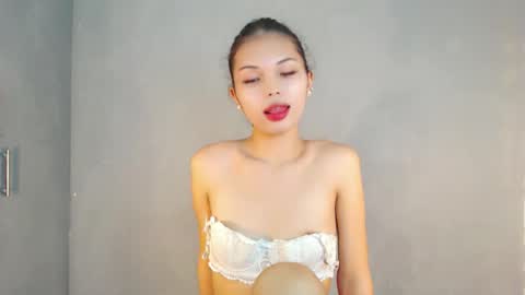 Snapshot of lovely_darlingx chatting on June 11, 2:00 am Precious . online show from June 11, 2:00 am